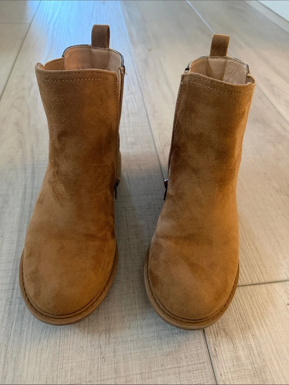 Girls Sparkly Faux Suede Boots